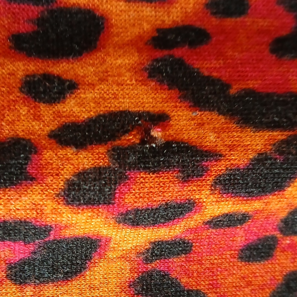BCBG Maxazria Leopard Print Long Sleeve Top - Picture 2 of 11
